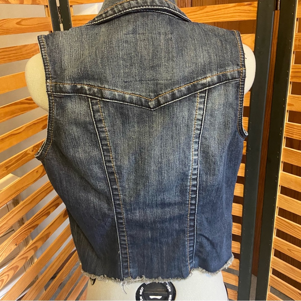 Maurices Dark Denim Vest
Size Medium - Picture 6 of 15